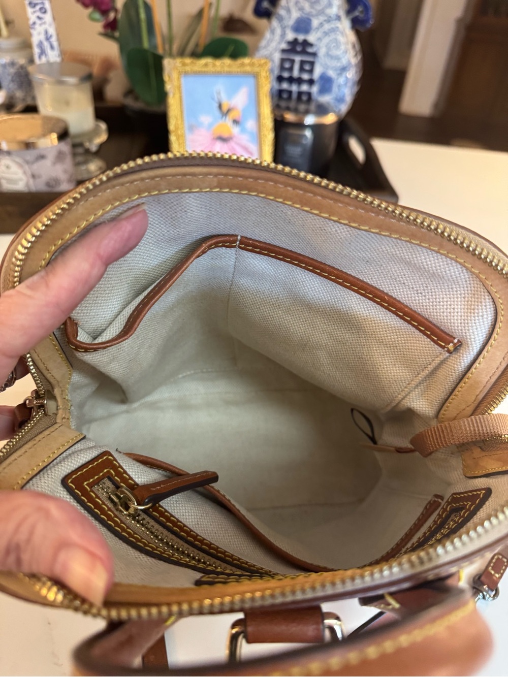 🤎 DOONEY & BOURKE SIGNATURE LEATHER BACKPACK! - Picture 12 of 13